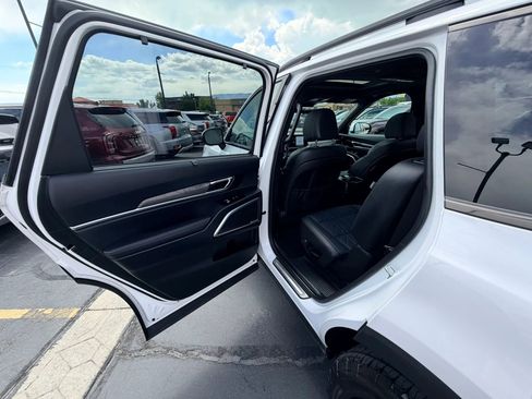 Used 2024 Kia Telluride SX Prestige X-Pro AWD/4WD image 20