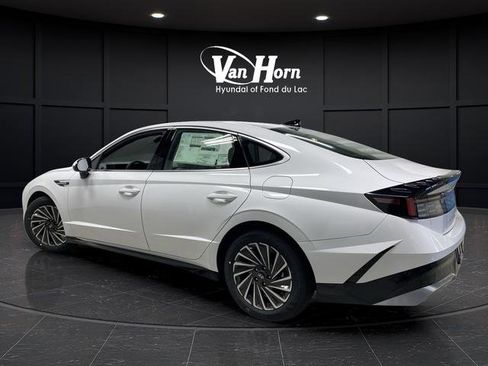 New 2025 Hyundai Sonata SEL image 3