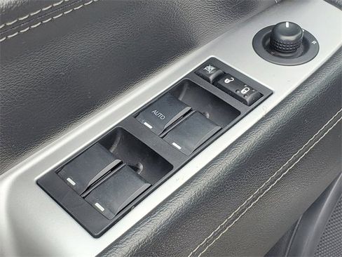 Used 2016 Jeep Compass High Altitude image 13