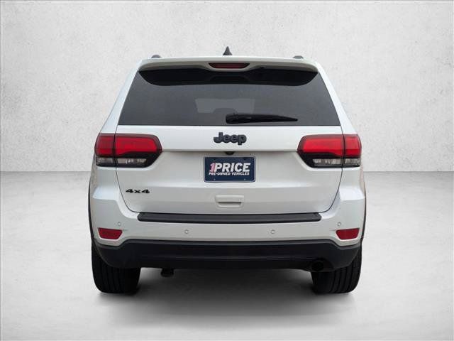 Used 2019 Jeep Grand Cherokee Laredo AWD/4WD image 7