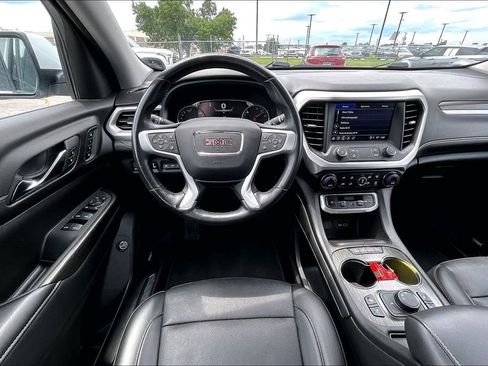 Used 2022 GMC Acadia SLT w/ Technology Package FWD image 7