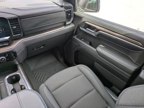 Used 2023 Chevrolet Silverado 1500 LT Trail Boss AWD/4WD image 17