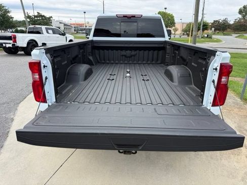 Used 2026 Chevrolet Silverado 3500 High Country w/ High Country Premium Package AWD/4WD image 13