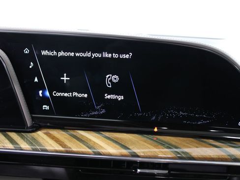 Used 2021 Cadillac Escalade Premium Luxury Platinum w/ Heavy-Duty Trailer Package image 54