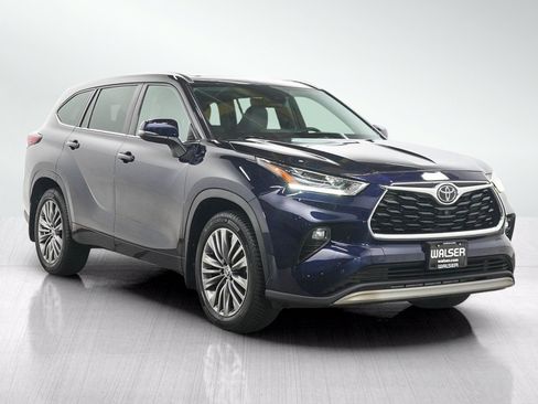 Used 2020 Toyota Highlander Platinum AWD/4WD image 7