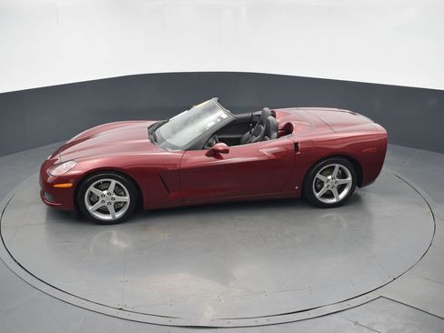 Used 2006 Chevrolet Corvette Convertible w/ Preferred Equipment Group RWD image 33