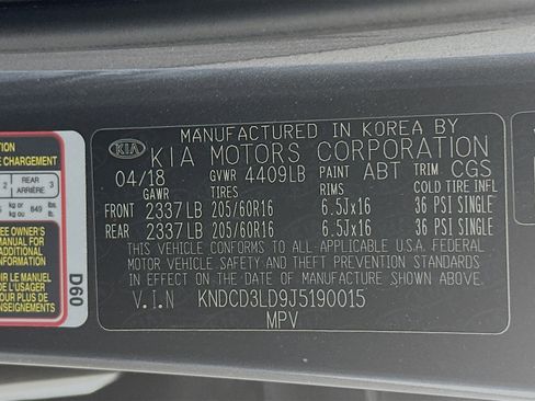 Used 2018 Kia Niro EX image 12