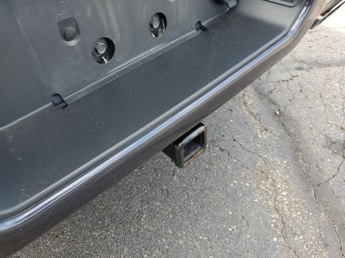 Used 2019 RAM 1500 Laramie w/ Sport Appearance Package AWD/4WD image 5