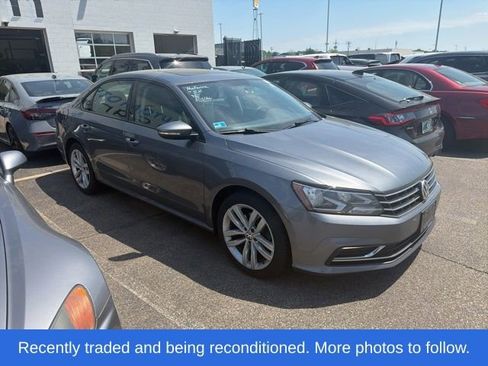 Used 2019 Volkswagen Passat 2.0T Wolfsburg w/ Wheels & Sunroof Package FWD image 1