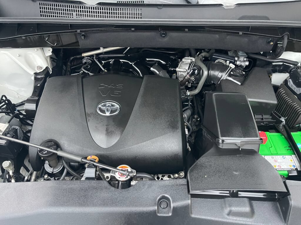 Used 2019 Toyota Highlander XLE AWD/4WD image 40