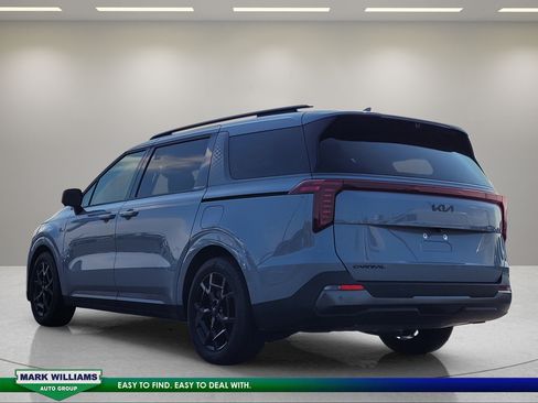 Used 2025 Kia Carnival SX Prestige FWD image 6