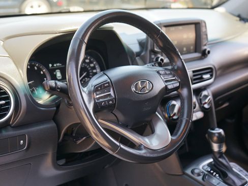 Used 2018 Hyundai Kona SEL AWD/4WD image 13