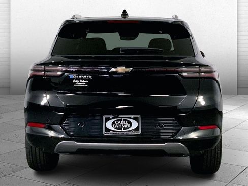 Used 2025 Chevrolet Equinox EV LT image 3