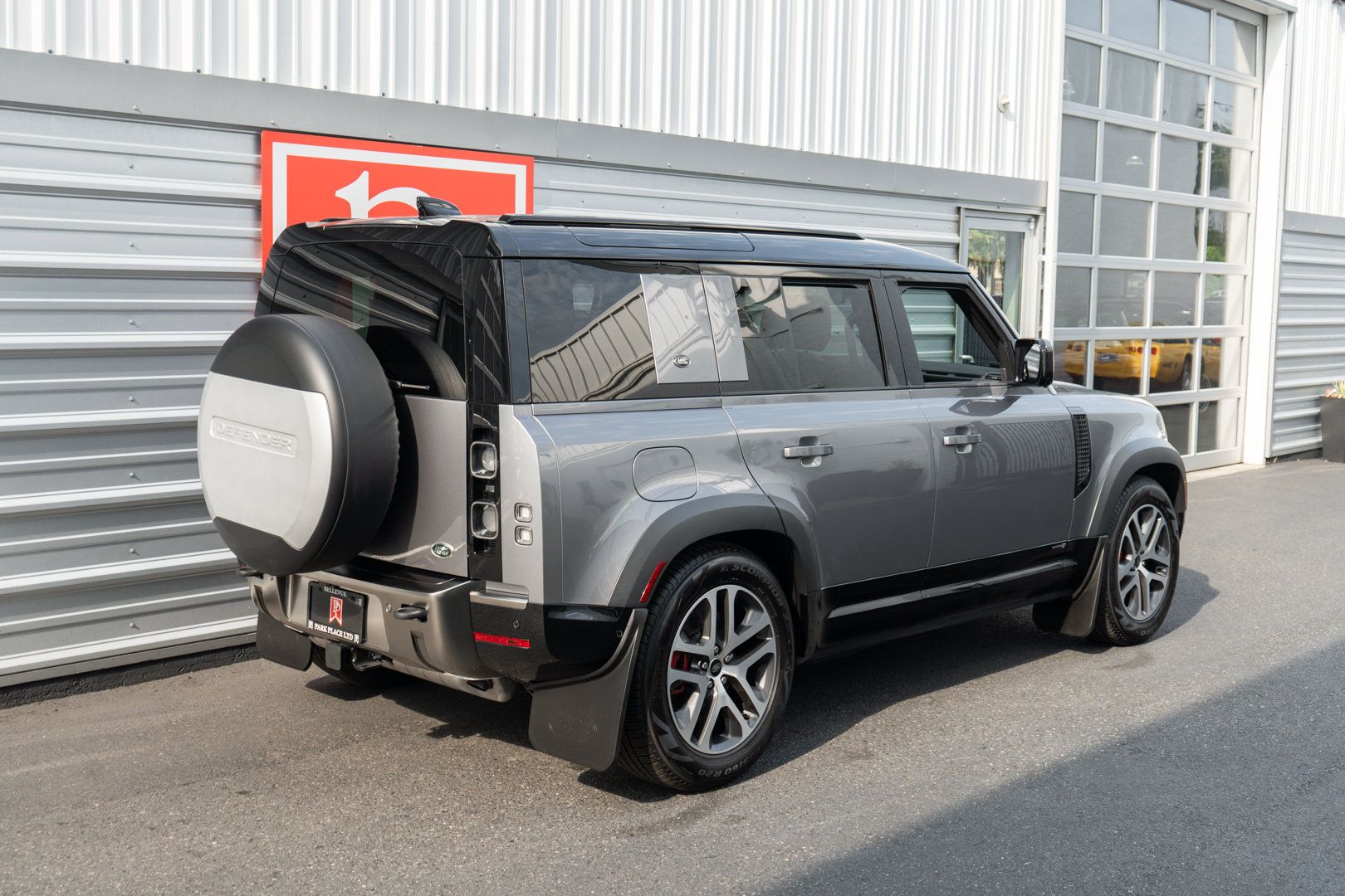 Used 2022 Land Rover Defender 110 X AWD/4WD image 40