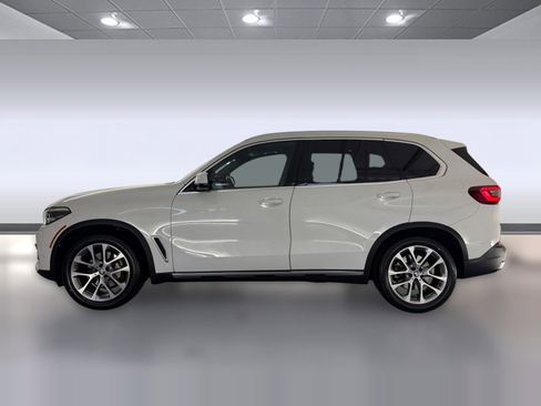 Certified 2023 BMW X5 sDrive40i w/ Parking Assistance Package image 2