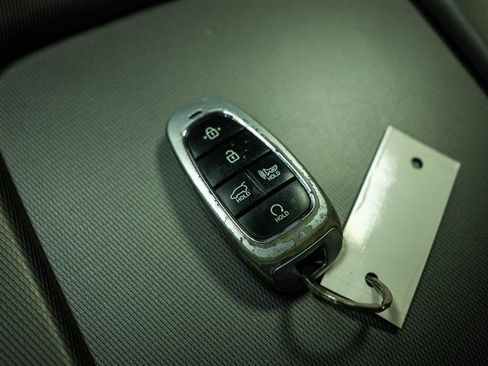 Used 2023 Hyundai Palisade Limited FWD image 26