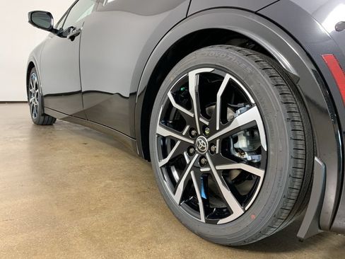 New 2026 Toyota Prius Plug-In Hybrid w/ Limited Premium Package FWD image 15