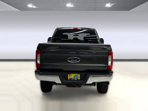 Used 2018 Ford F250 XLT AWD/4WD image 8