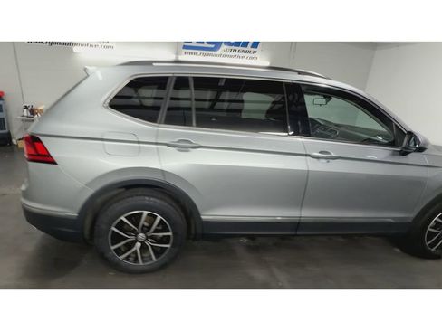 Used 2021 Volkswagen Tiguan SEL FWD image 9
