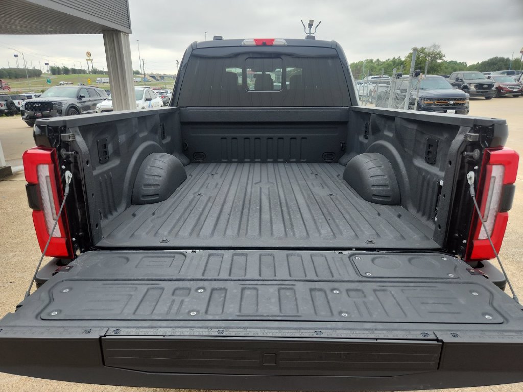 Used 2025 Ford F250 Platinum AWD/4WD image 28