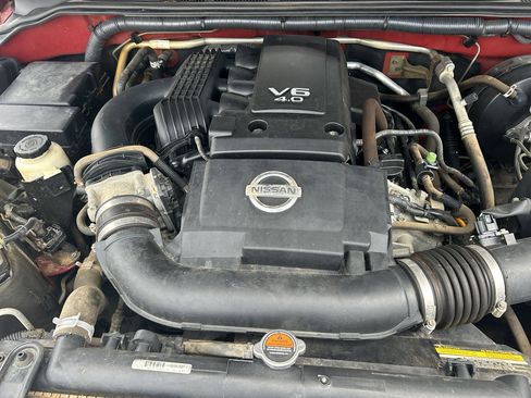 Used 2018 Nissan Frontier PRO-4X image 27