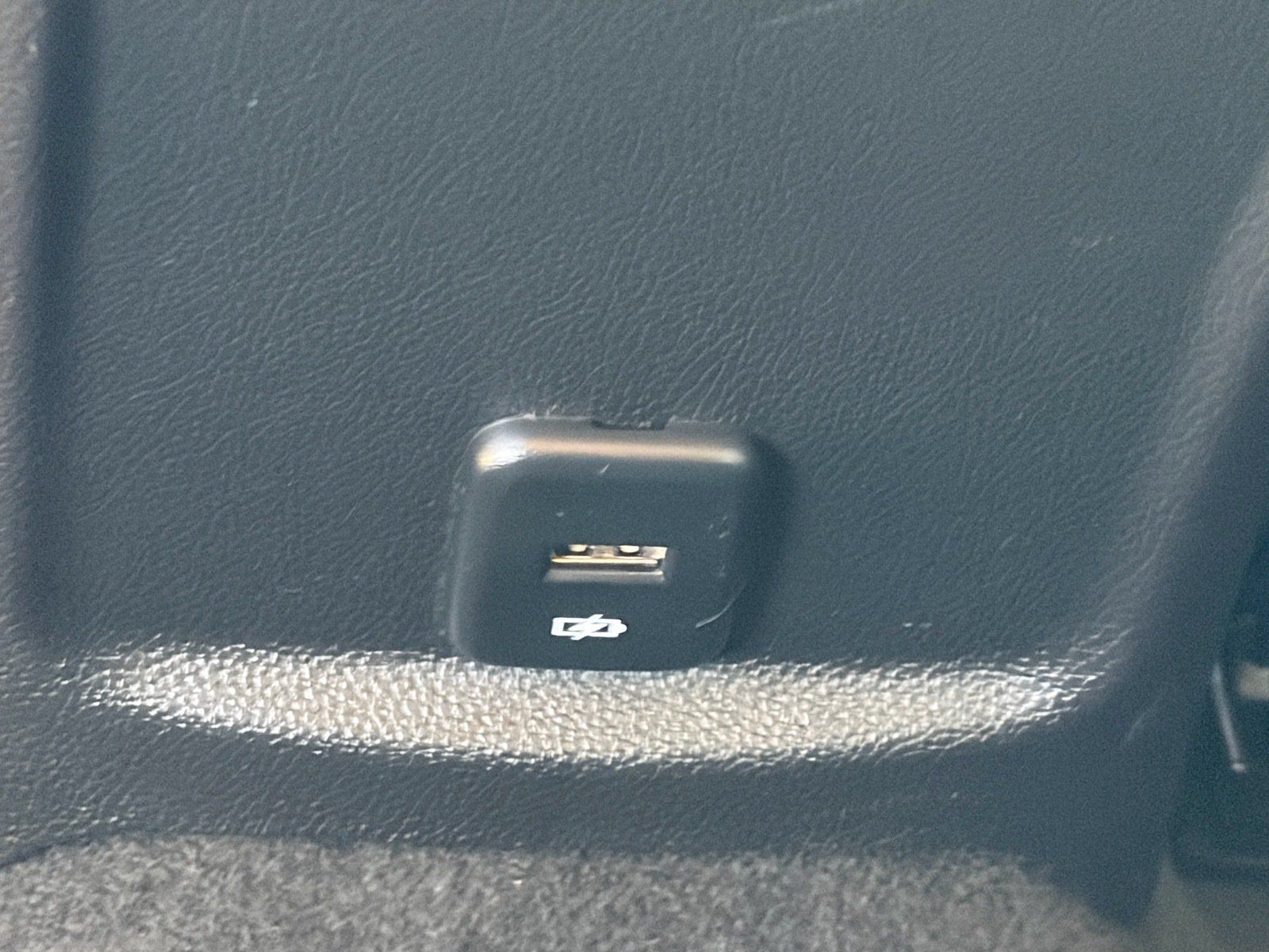 Used 2018 Chevrolet Cruze LT w/ Sun And Sound Package FWD image 14