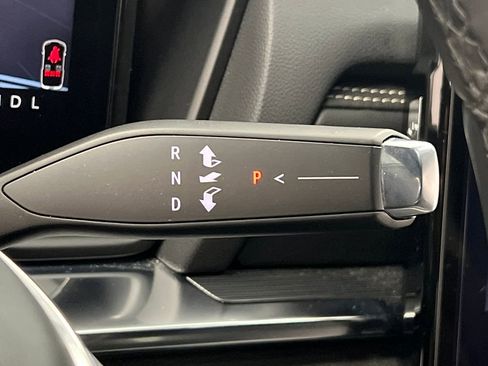 Used 2025 GMC Terrain Elevation image 40