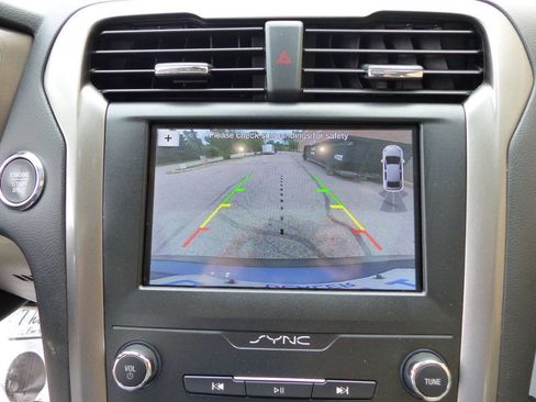 Used 2019 Ford Fusion SEL FWD image 35