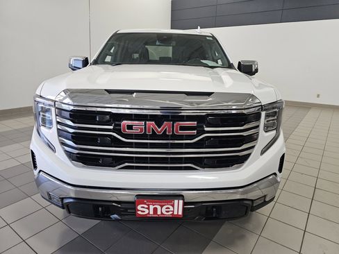 Used 2024 GMC Sierra 1500 SLT image 8