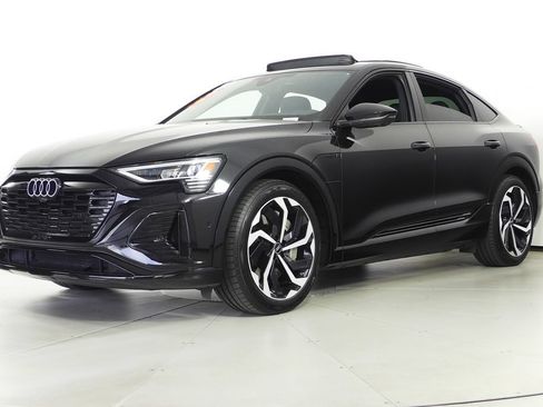 Used 2024 Audi Q8 e-tron Premium Plus w/ Premium Plus Package AWD/4WD image 2