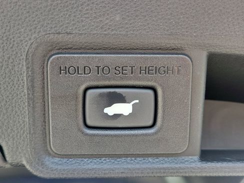 Used 2023 Acura RDX AWD image 9