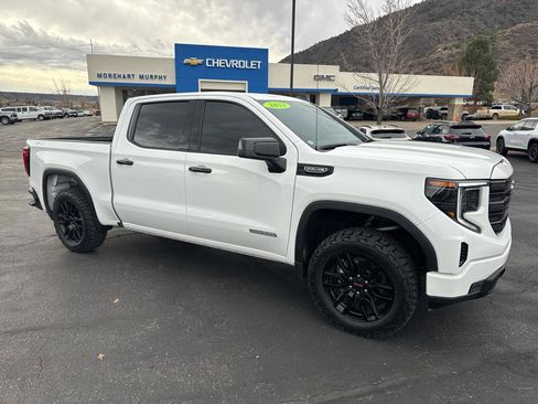 Used 2023 GMC Sierra 1500 Elevation image 3