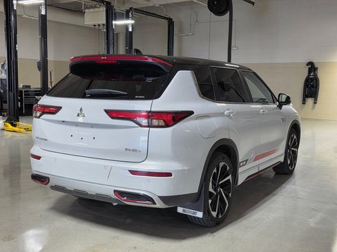 Used 2024 Mitsubishi Outlander Ralliart image 7