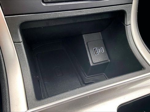 Used 2024 Ford Edge SEL w/ Convenience Package image 33