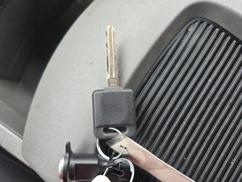 Used 2007 Nissan Titan SE image 31