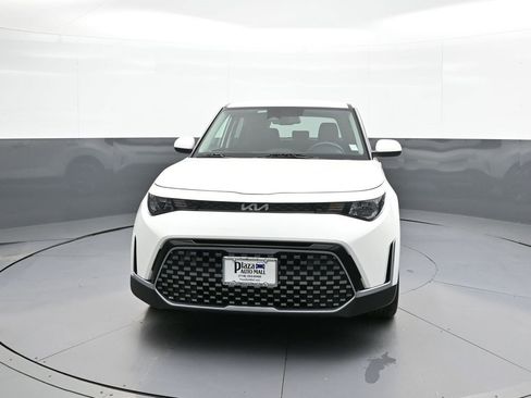 Certified 2023 Kia Soul EX image 2