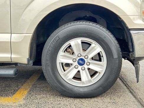 Used 2018 Ford F150 XLT RWD image 13