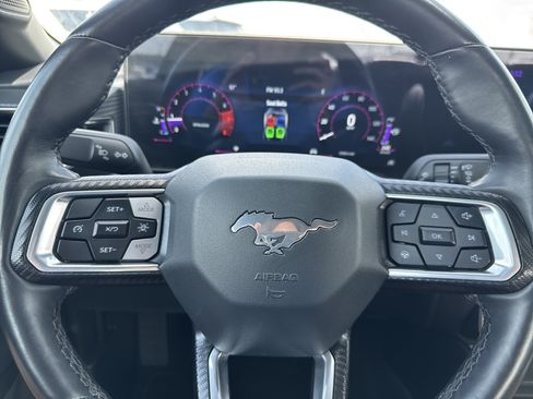 Used 2025 Ford Mustang Premium RWD image 15