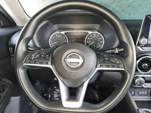 Used 2025 Nissan Sentra SV FWD image 23
