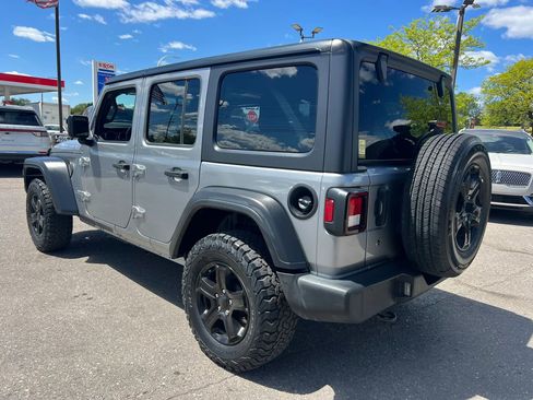 Used 2019 Jeep Wrangler Unlimited Sport S AWD/4WD image 7