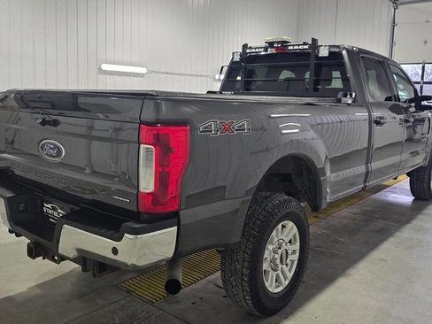 Used 2017 Ford F250 XLT w/ XLT Value Package image 5