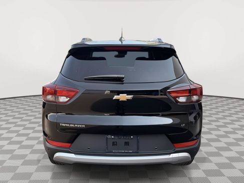 Used 2024 Chevrolet TrailBlazer LT w/ LT Cold Weather Package FWD image 4