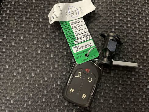 Used 2023 GMC Terrain SLE w/ Driver Convenience Package FWD image 29