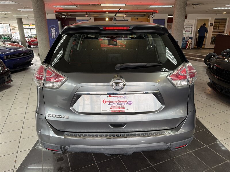 Used 2016 Nissan Rogue S FWD image 7