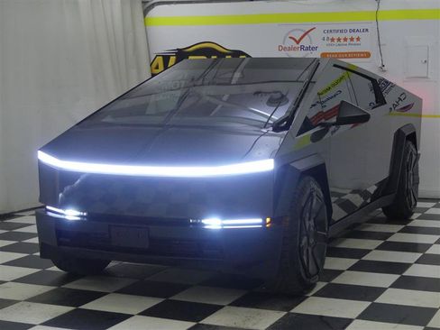 Used 2024 Tesla Cybertruck AWD Crew Cab image 3
