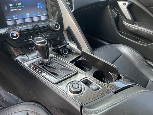 Used 2019 Chevrolet Corvette Stingray Coupe w/ 1LT image 22