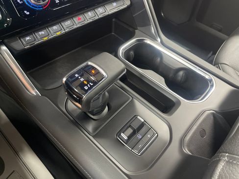 Used 2023 GMC Sierra 1500 Denali AWD/4WD image 26