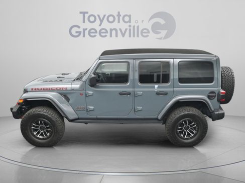 Used 2025 Jeep Wrangler Unlimited Rubicon AWD/4WD image 4