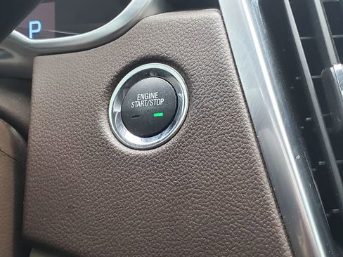 Used 2015 Cadillac SRX Luxury w/ Driver Awareness Package image 27