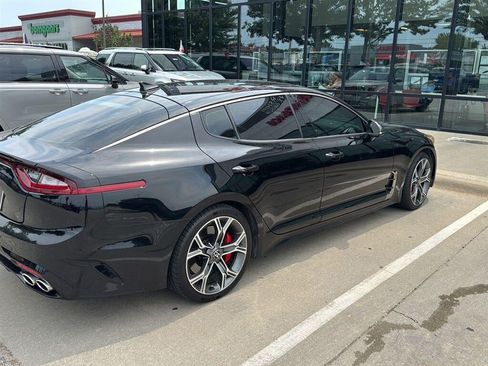 Used 2019 Kia Stinger GT2 AWD/4WD image 3
